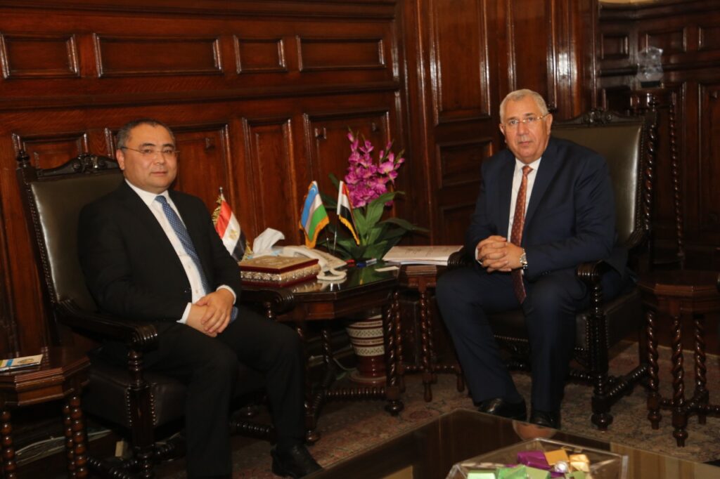 تعاون «مصرى- أوزبكستانى» فى بحوث القطن والميكنة الزراعية