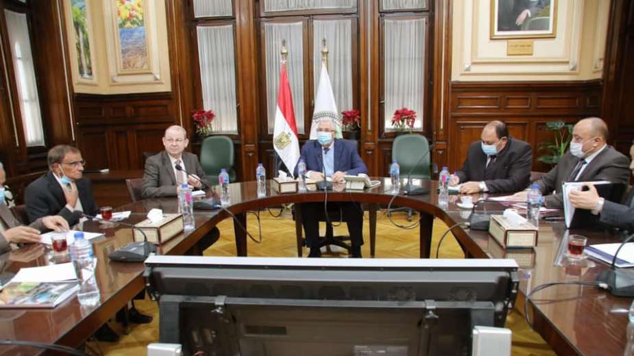 وزير الزراعة: مصر حققت الاكتفاء الذاتى من الدواجن والألبان و90% من الأسماك